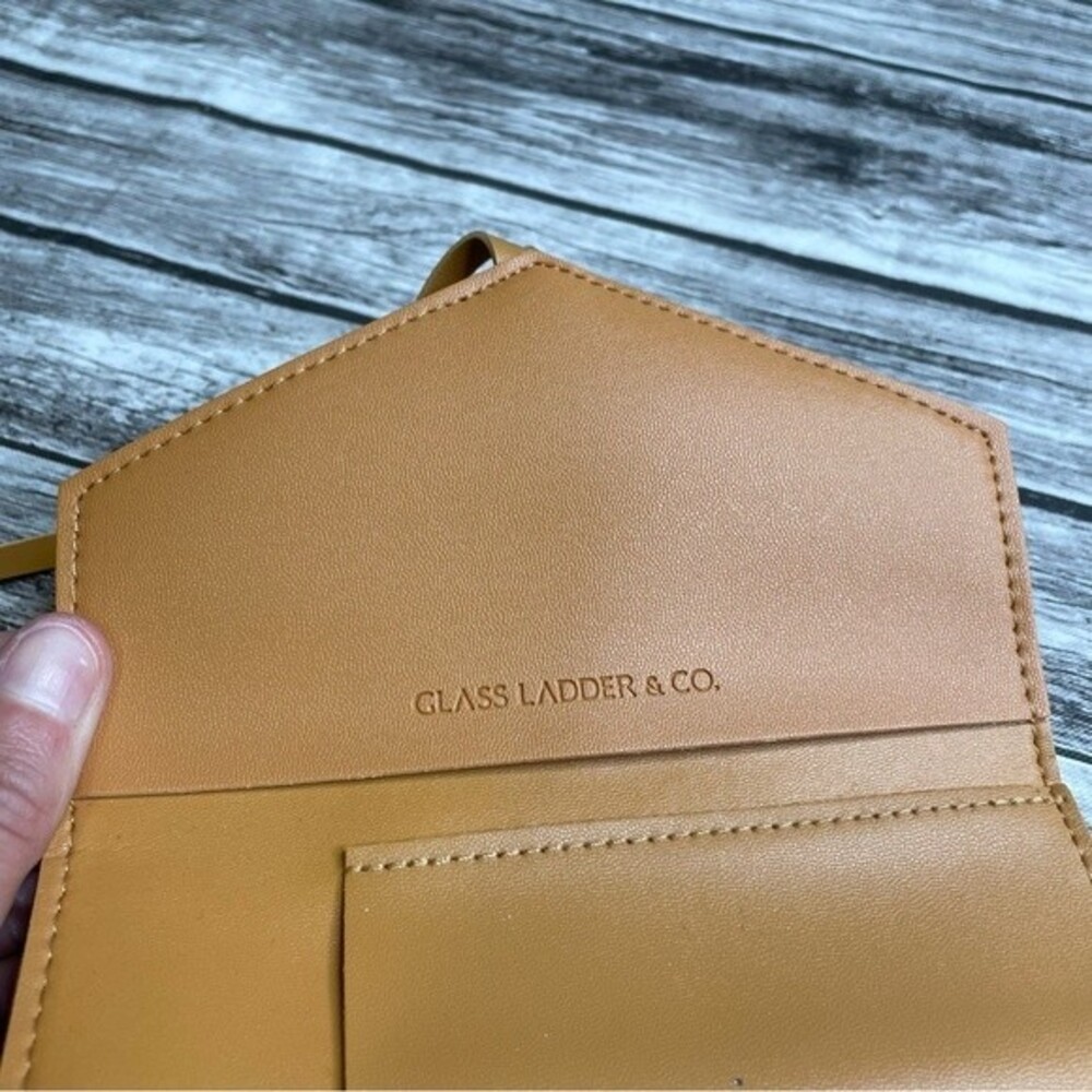 Glass Ladder & Co Katherine Tech Organizer Roll Vegan Leather Brown - Picture 7 of 13